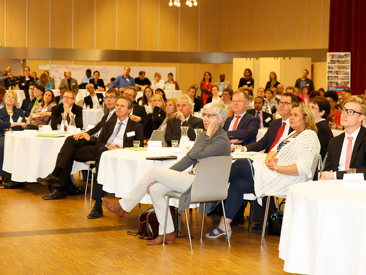 English Enhancement Exercises through Interactive Listening