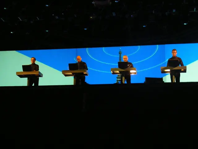 Reduced Workweek Yields Advantages Beyond Employees, Trial Indicates