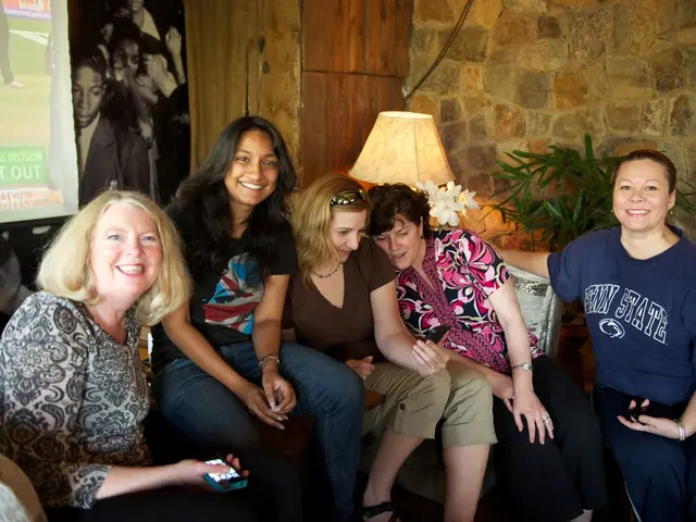 Managing holiday stress: 4 techniques where 5-HTP boosts your holiday cheer