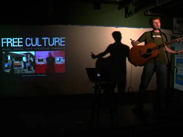 Leaving Your Current Job for a Career as a Freelancer: Comprehensive Guide for the Self-Employed...