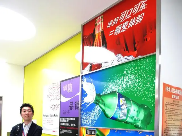 "Startup founder reveals the unspoken hardships of a 100-hour work week within the hustle culture"