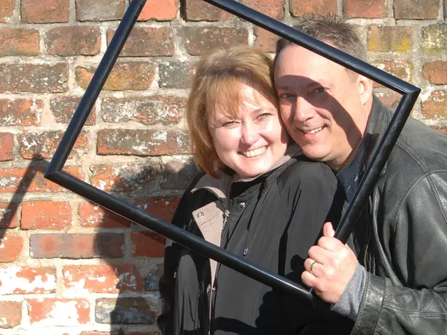 Exploring Secure Bonding in Relationships: Relevance for Singles Too