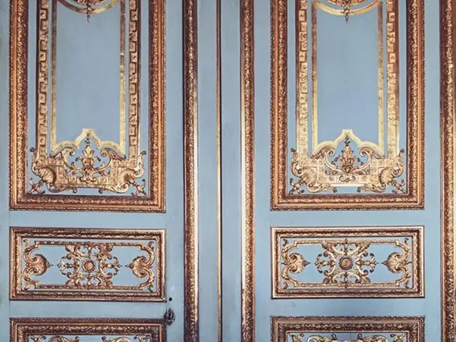 Transform Your Lack of Design Background into Shimmering Design Portfolio Masterpieces