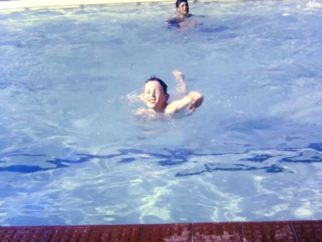 Swimming tuition for kids thrives in Wartberg community